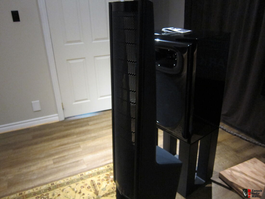 Weekend Blow Out On 1 Set Of Martin Logan Aerius Retail 3000 Photo Uk Audio Mart