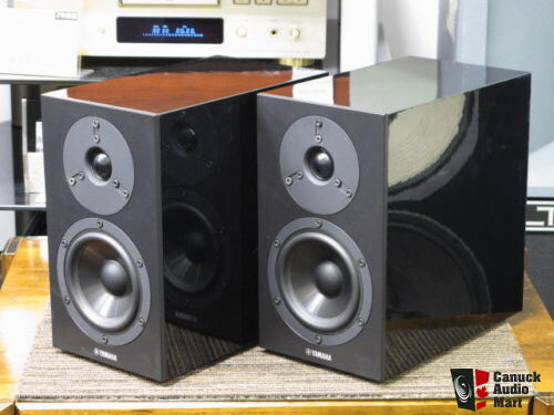 Yamaha NS-BP200 audiophile speakers, piano black finish, NO