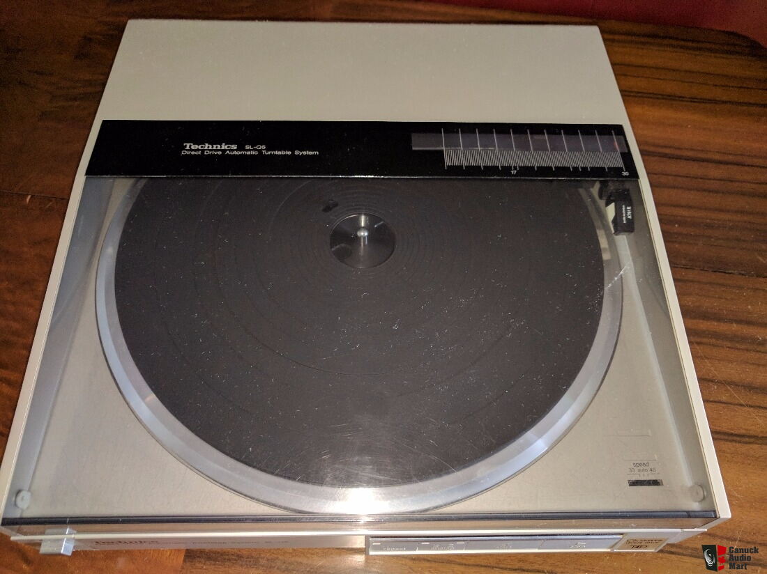 Technics SLQ5 quartzlocked fully automatic direct drive turntable For