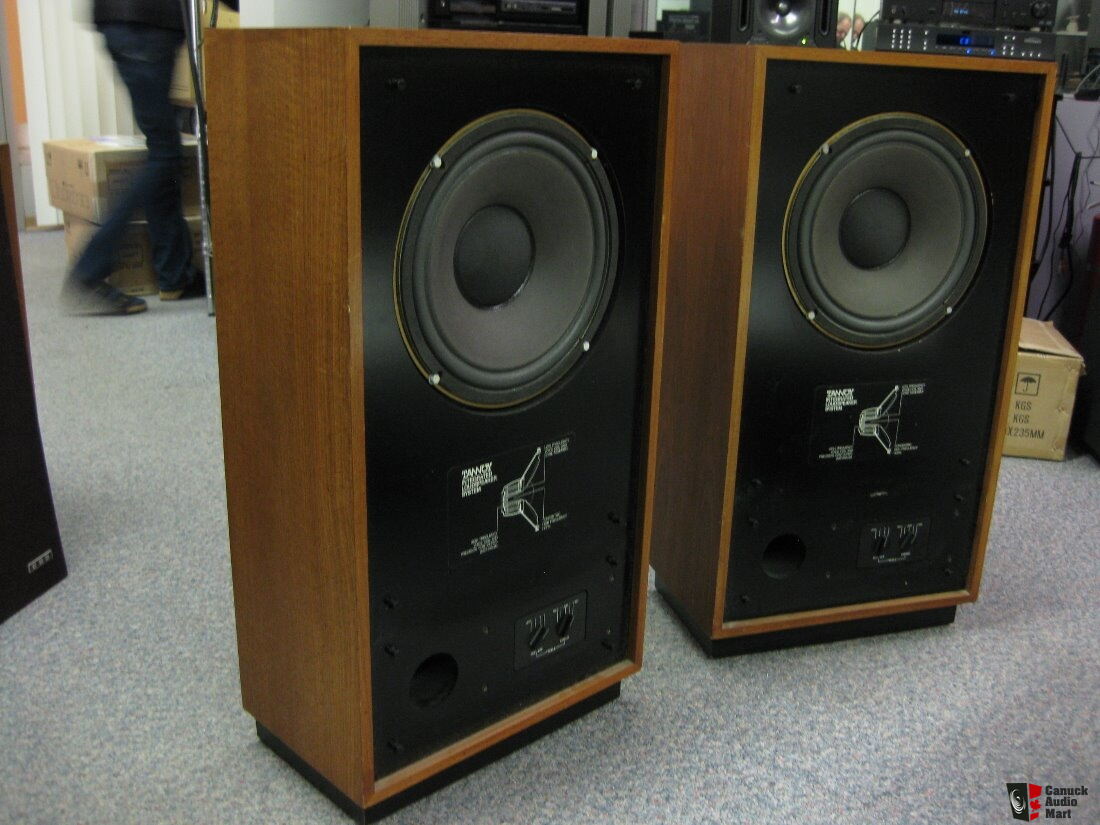 triangle genese speakers