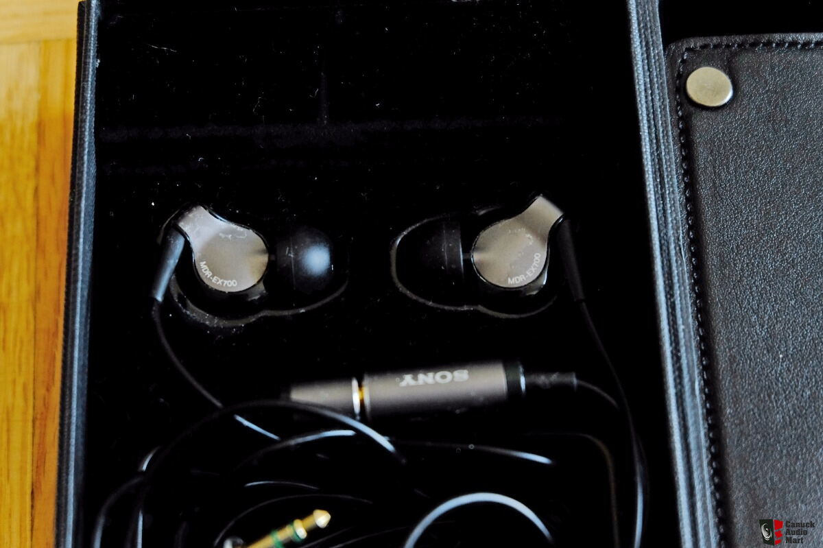 Sony MDR-EX700 flagship earbuds / earphones Photo #1643339 - Canuck Audio  Mart