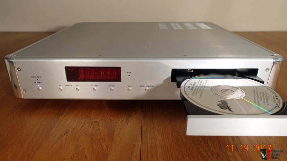 SOLD! Krell Kav280cd CD Player w/ Remote. Original owner. Limited