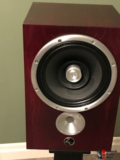 Zu Audio Omen Bookshelf Speakers Photo 1708074 Canuck Audio Mart