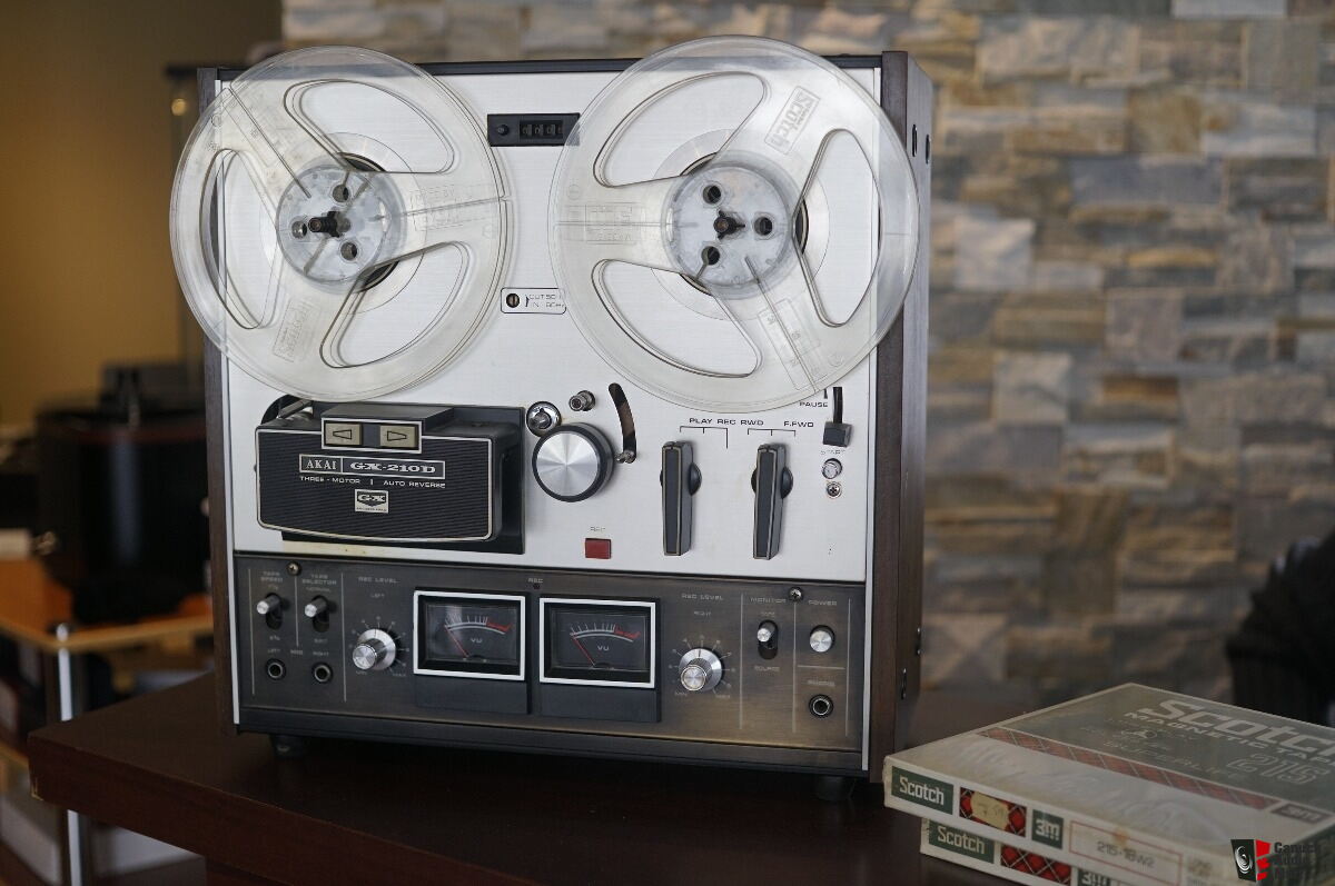Akai GX-210D Reel to Reel w/ two new tapes Photo #1778117 - US Audio Mart