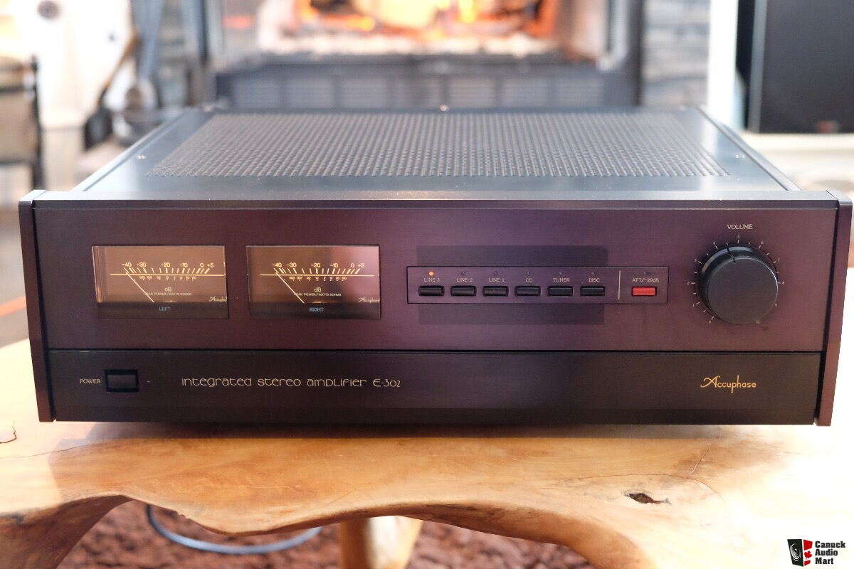 Accuphase E 302 Superb Solid State Amp From Japan Now Pending Sale Photo Us Audio Mart