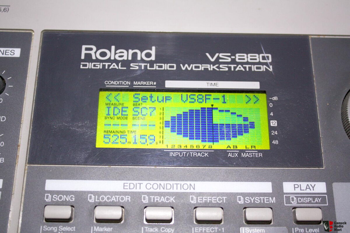 Roland VS-880 Professional DAW (Digital Audio Workstation