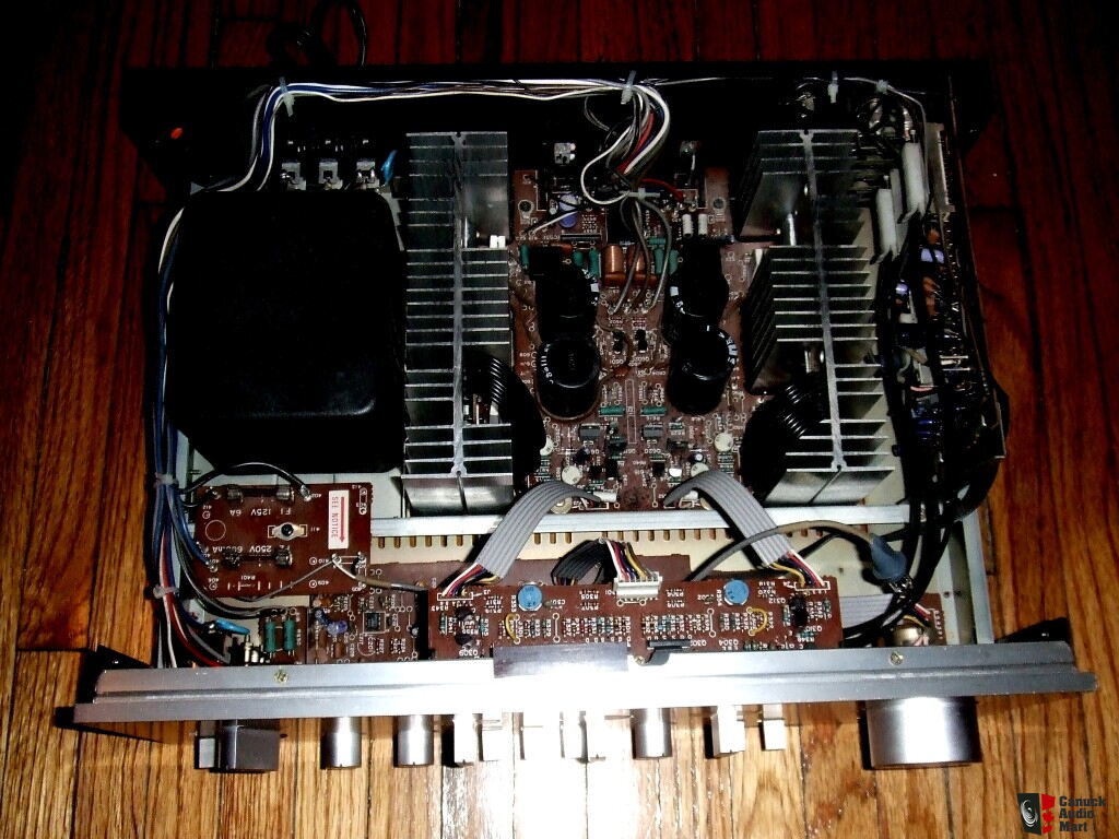 Technics SU-V6 Amplifier Photo #185069 - Canuck Audio Mart