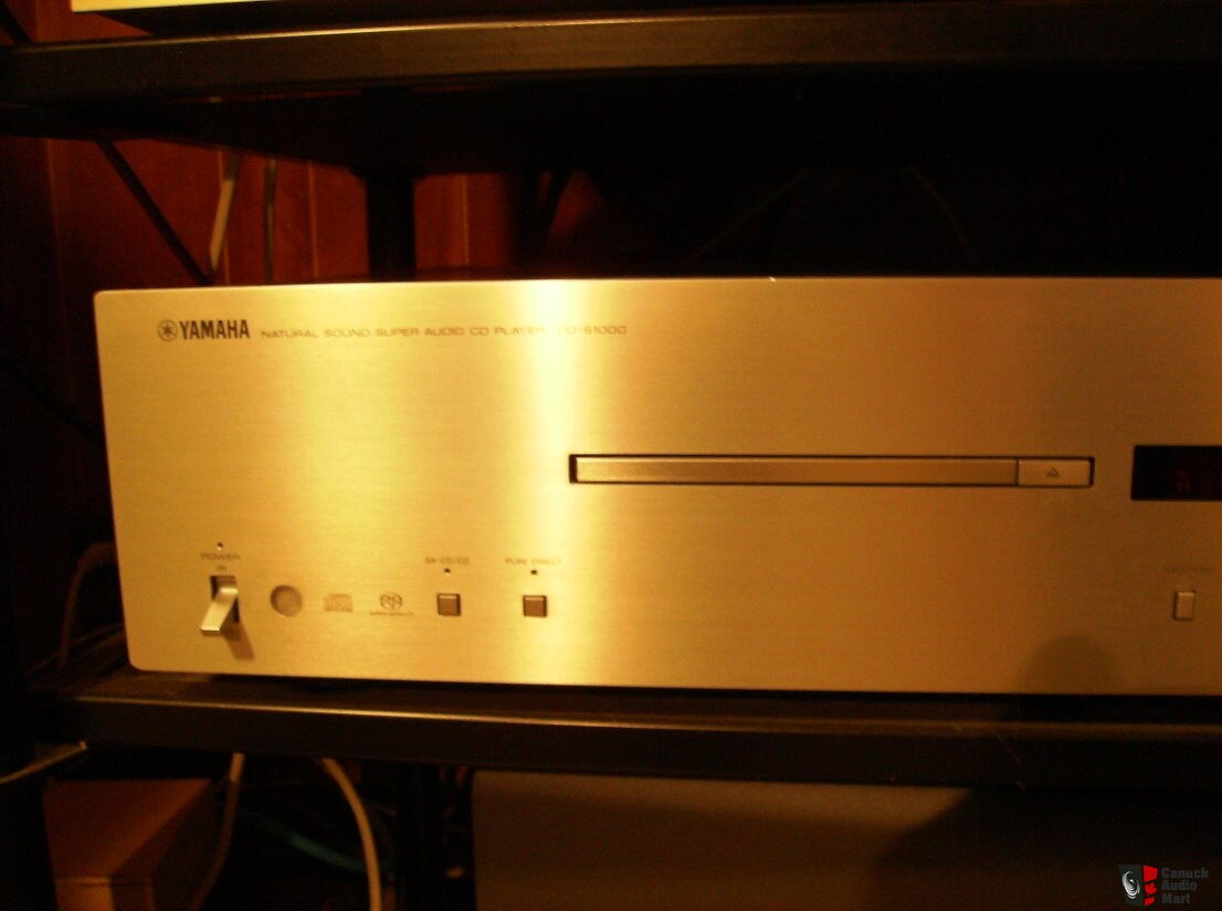 Yamaha CDS1000 SACD Player Silver Photo 1869321 UK Audio Mart