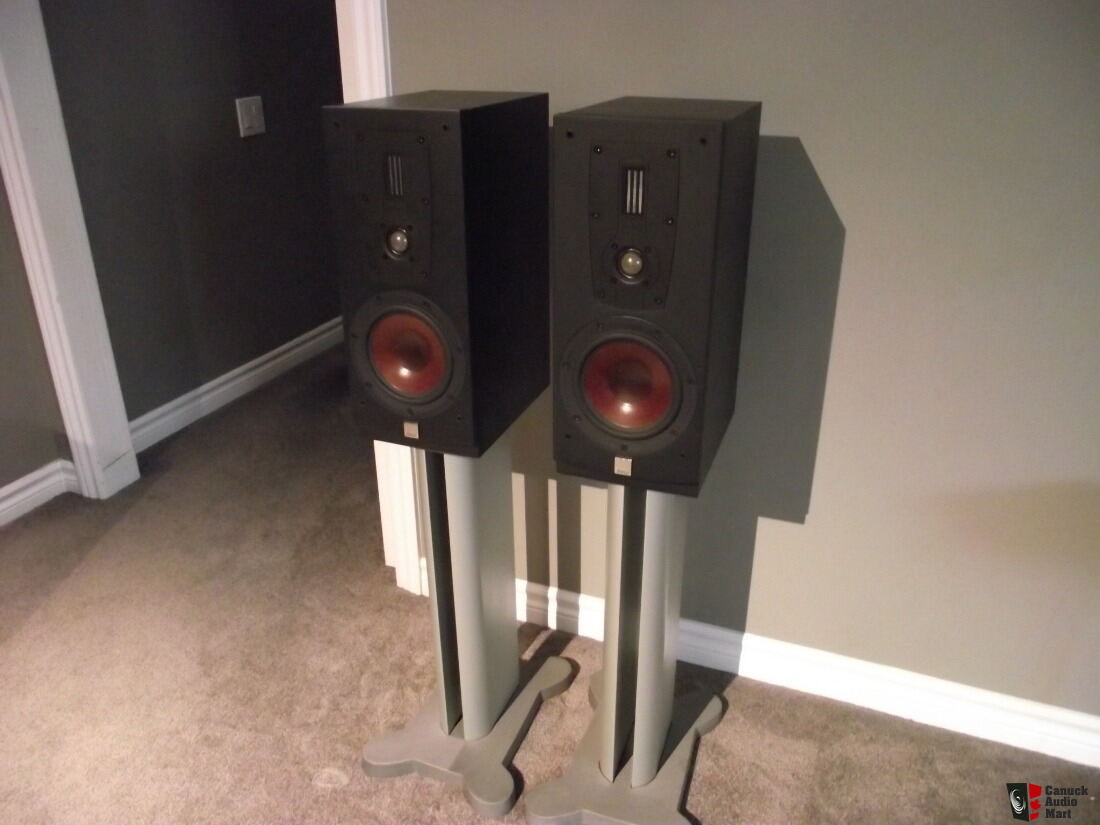 Dali Ikon 2 mk2 speakers For Sale - Canuck Audio Mart