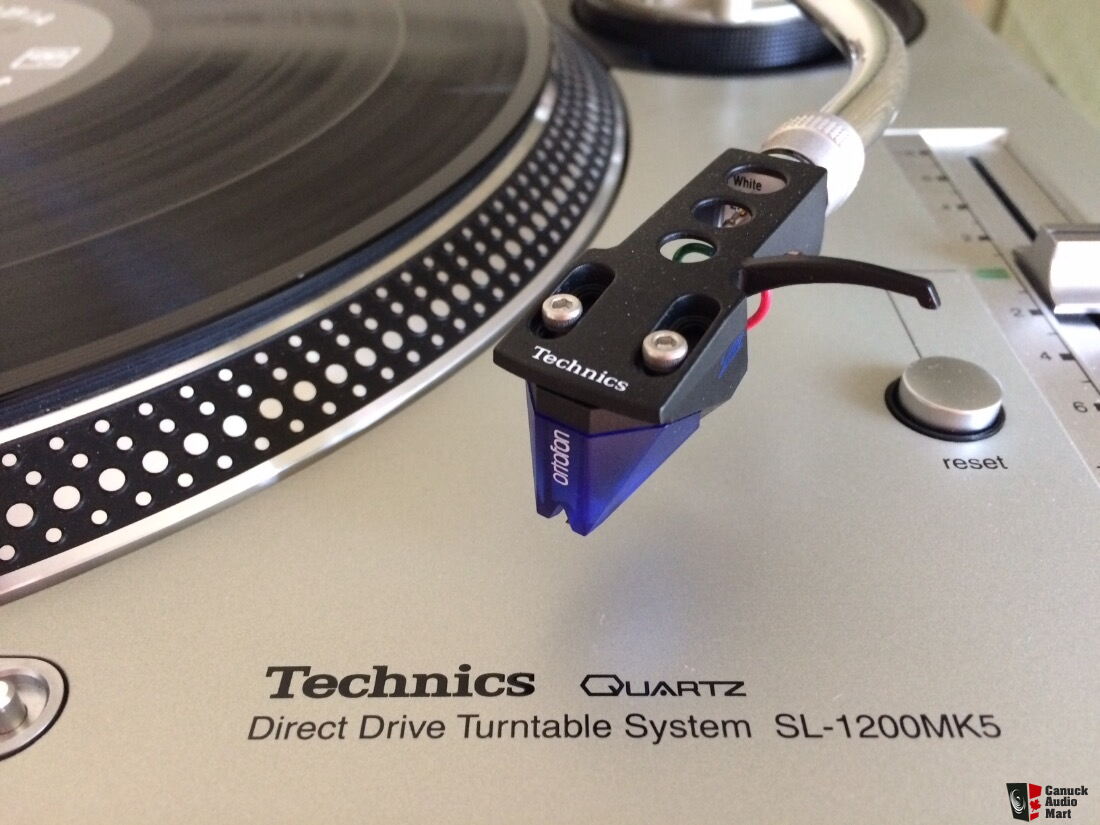 Technics SL 1200 MK5 w/ Ortofon 2M Blue cartridge - Price lowered 