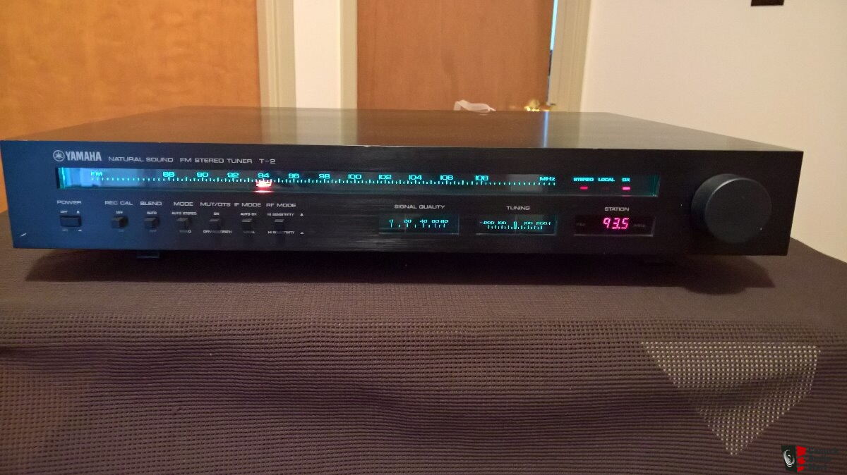 Yamaha T2 FM TUNER Photo #1957948 - Aussie Audio Mart