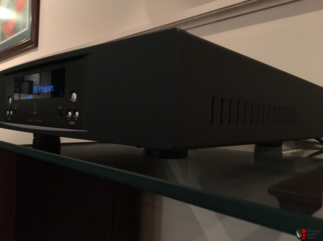 Linn Majik DSM/1 with HDMI and phono in like new condition