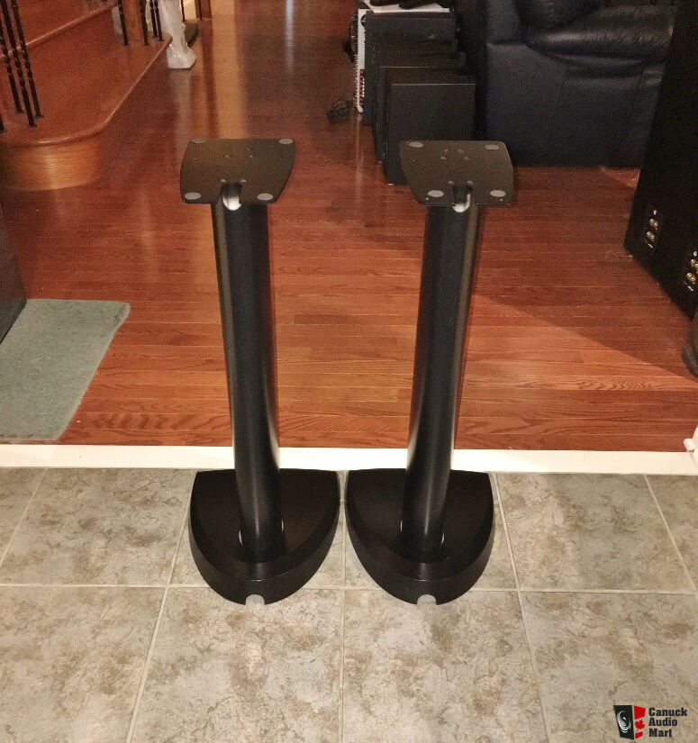 paradigm speaker feet