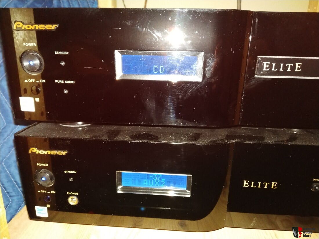 SALE PENDING*** Pioneer Elite PD-D9 MK2 SACD player Photo #2086462 - US  Audio Mart