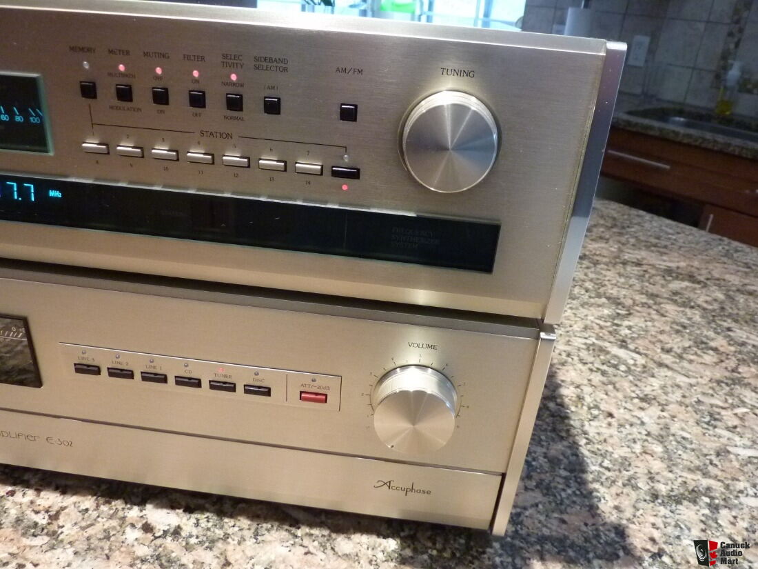 Accuphase E 302 Integrated Amplifier Accuphase T 106 Am Fm Tuner Like New Photo Uk Audio Mart