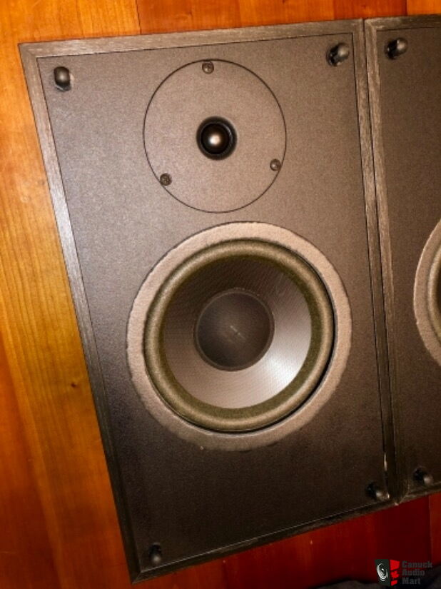 1997 PSB CENTURY 300 Bookshelf Speakers Canadian made Hifi Photo