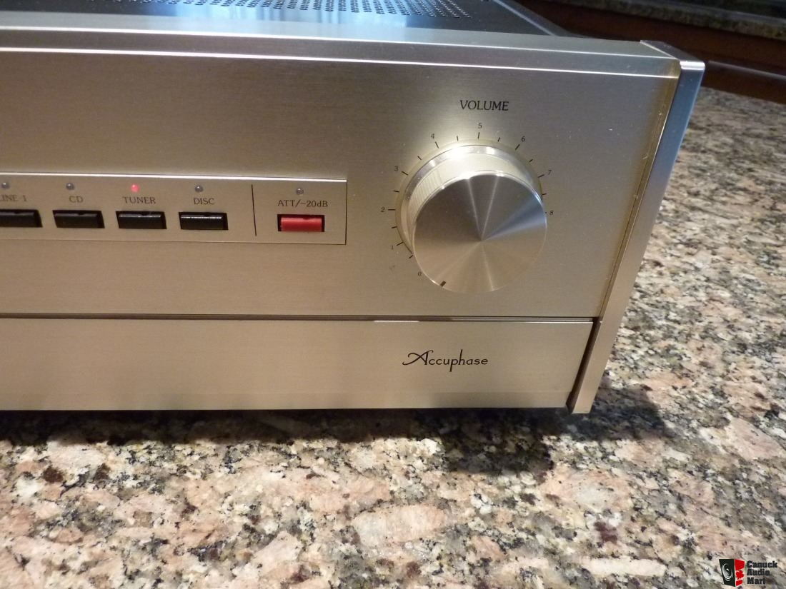 Accuphase E 302 Integrated Amplifier Accuphase T 106 Am Fm Tuner Like New Photo Uk Audio Mart