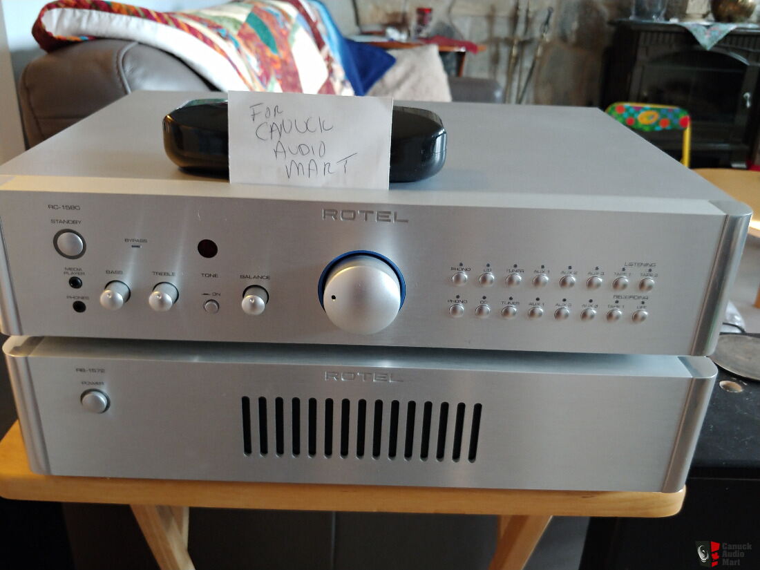 Rotel RC1580 stereo preamp For Sale Canuck Audio Mart