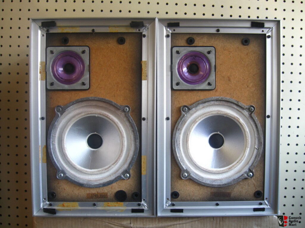 LEAK Sandwich 150 speakers For Sale - Canuck Audio Mart