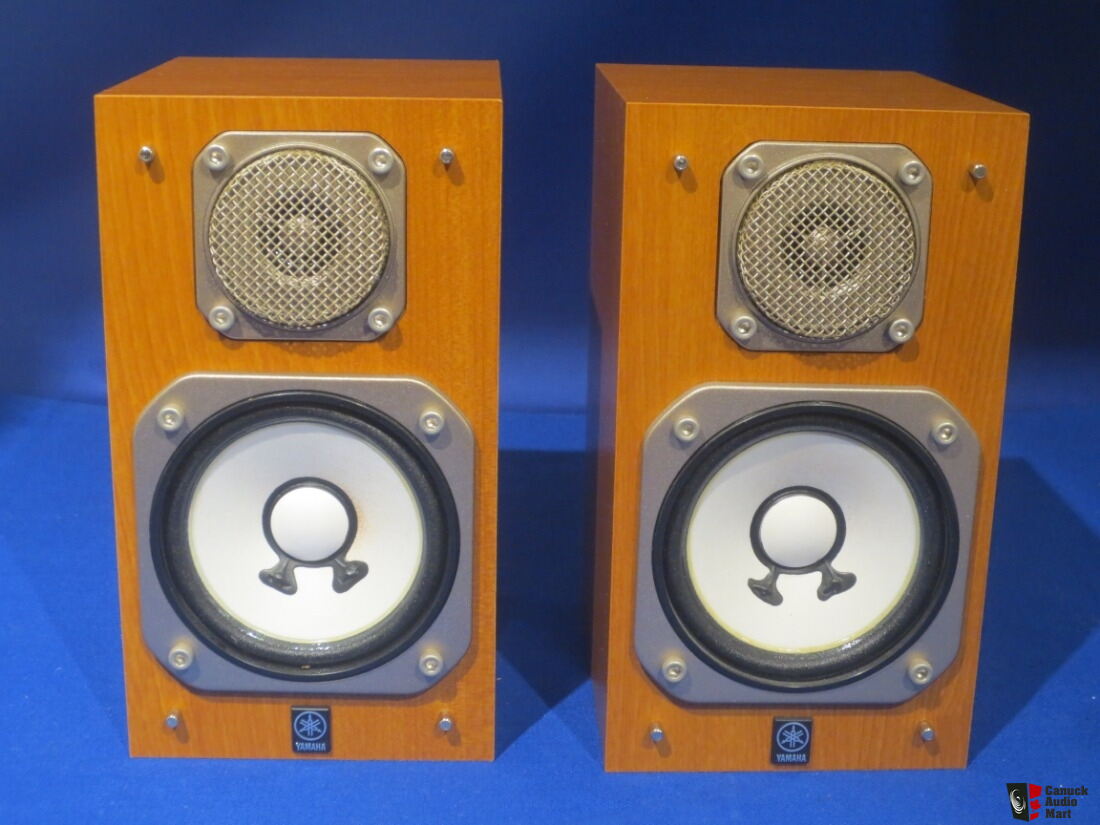 Yamaha NS-10MMT Speakers & Stands Photo #2231325 - Canuck Audio Mart
