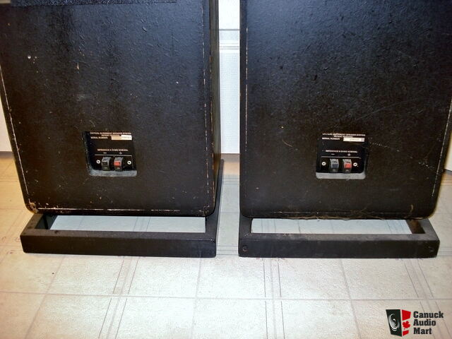 FREE Qysonic Array cabinets only Photo #2240226 - UK Audio Mart