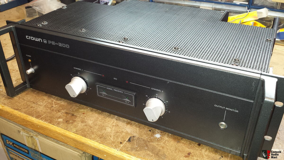 Crown PS-200 power amplifier with rack handles, serviced VGC Photo