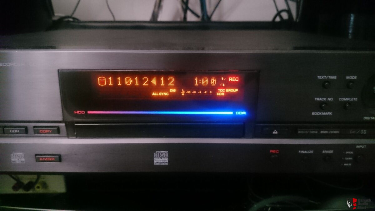 Yamaha CDR-HD1500 CD RECORD/Player Photo #2293110 - Canuck Audio Mart