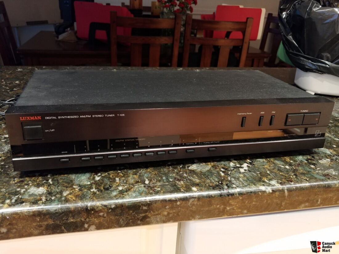 Luxman T105 stereo tuner Photo #2322904 - Canuck Audio Mart