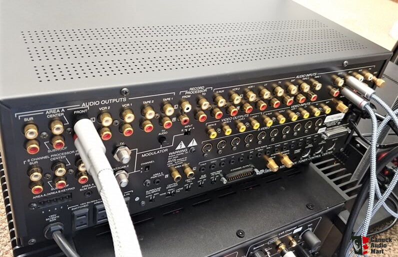 McIntosh MX130 Preamp/Processor/Tuner Photo 2333224 Canuck Audio Mart