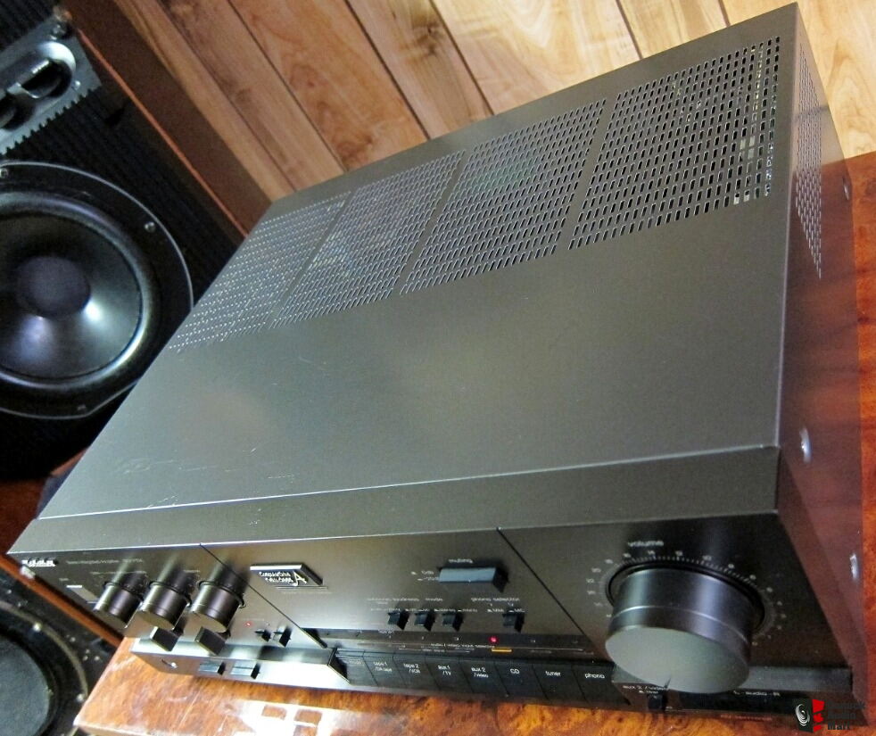 Technics SU-V10X Stereo Integrated Amplifier TOP MODEL Photo