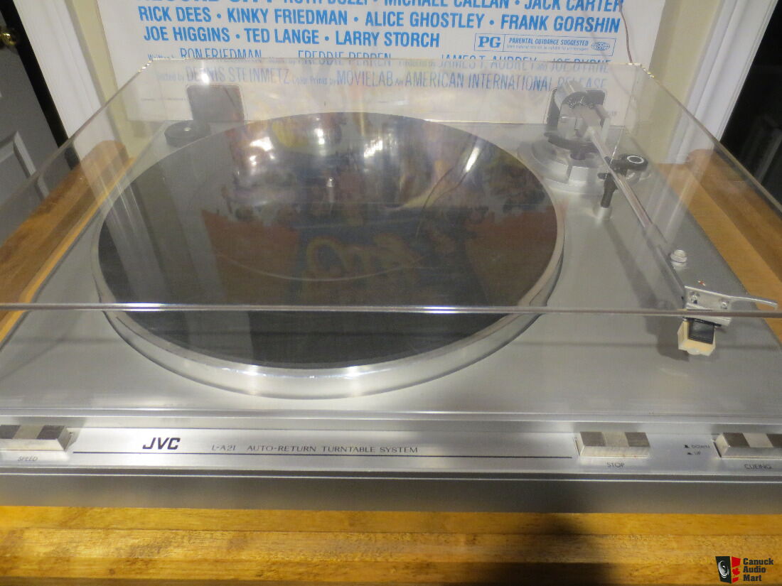 Vintage JVC RS7 Receiver and LA21 Turntable ComboServiced Photo