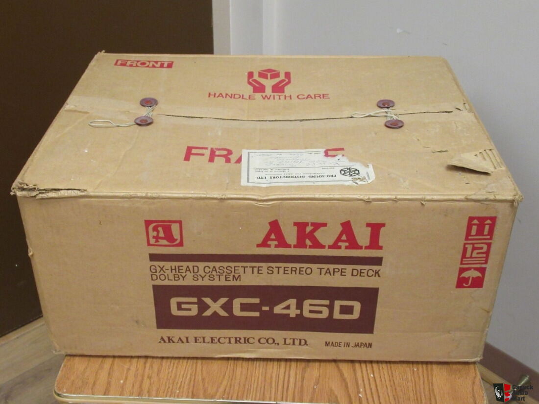 AKAI GXC-46D Stereo Vintage Cassette Tape Deck with original box Photo  #2438970 - Canuck Audio Mart