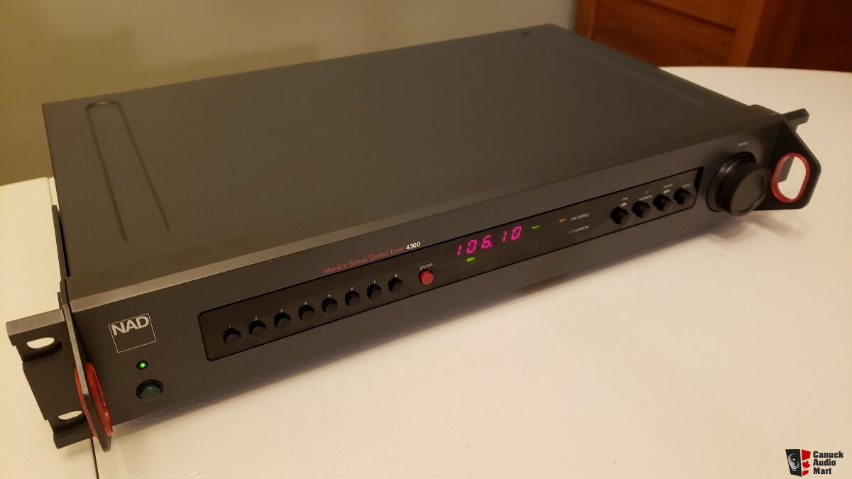 NAD 4300 Monitor Series AM/FM tuner with rack handles, manual, box ...