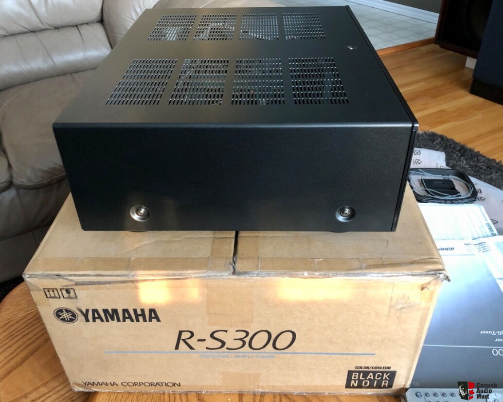 16 month old Yamaha RS300 Receiver w/ complete packaging Photo