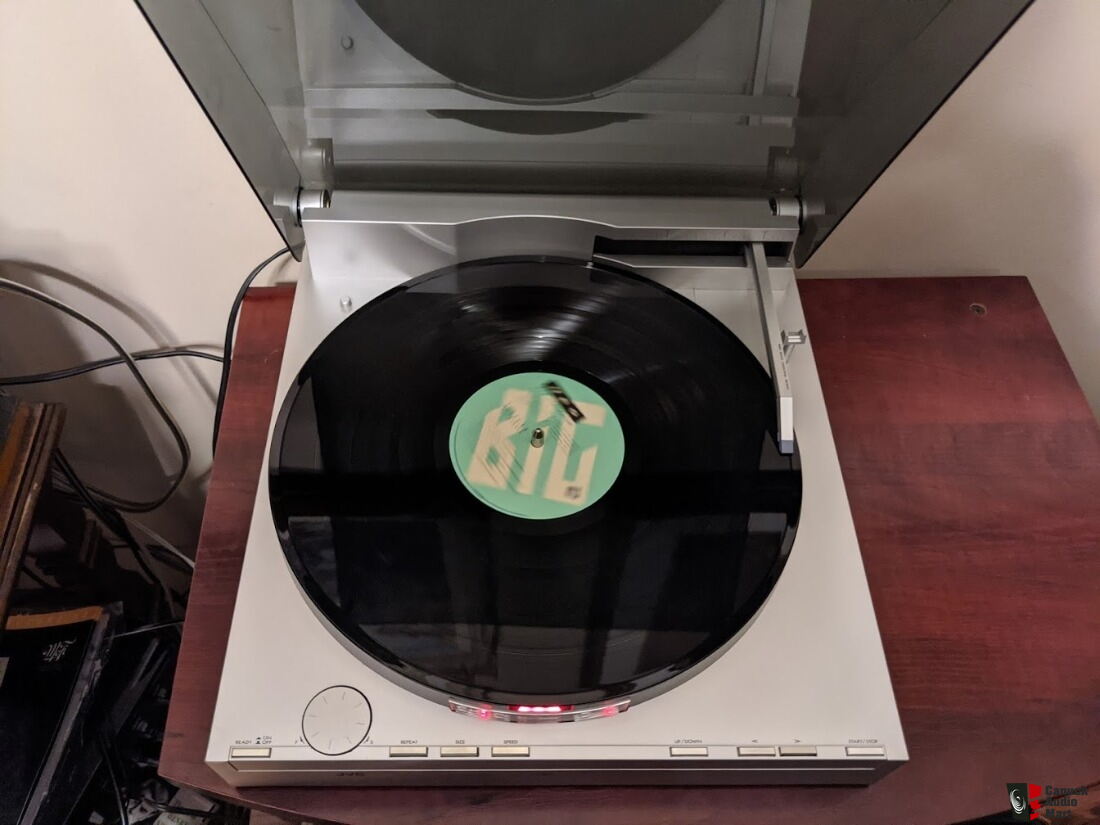 JVC L-E5 fully automatic direct drive Linear Tracking Turntable and NOS ...