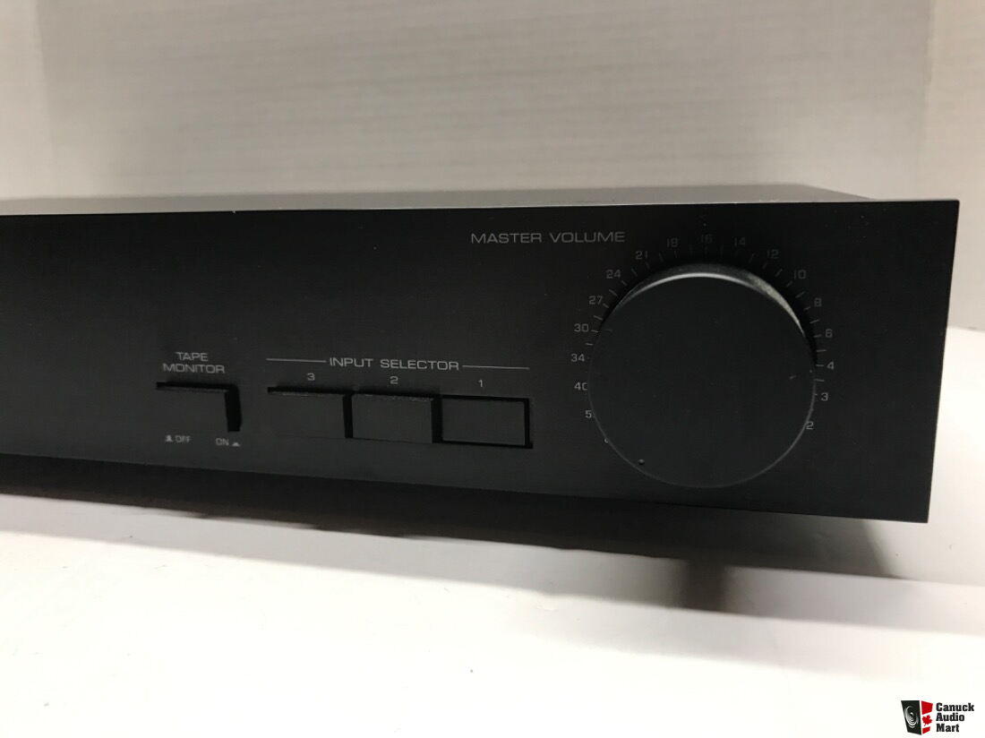 pending***Yamaha MVS-1 Passive preamplifier Photo #2675011