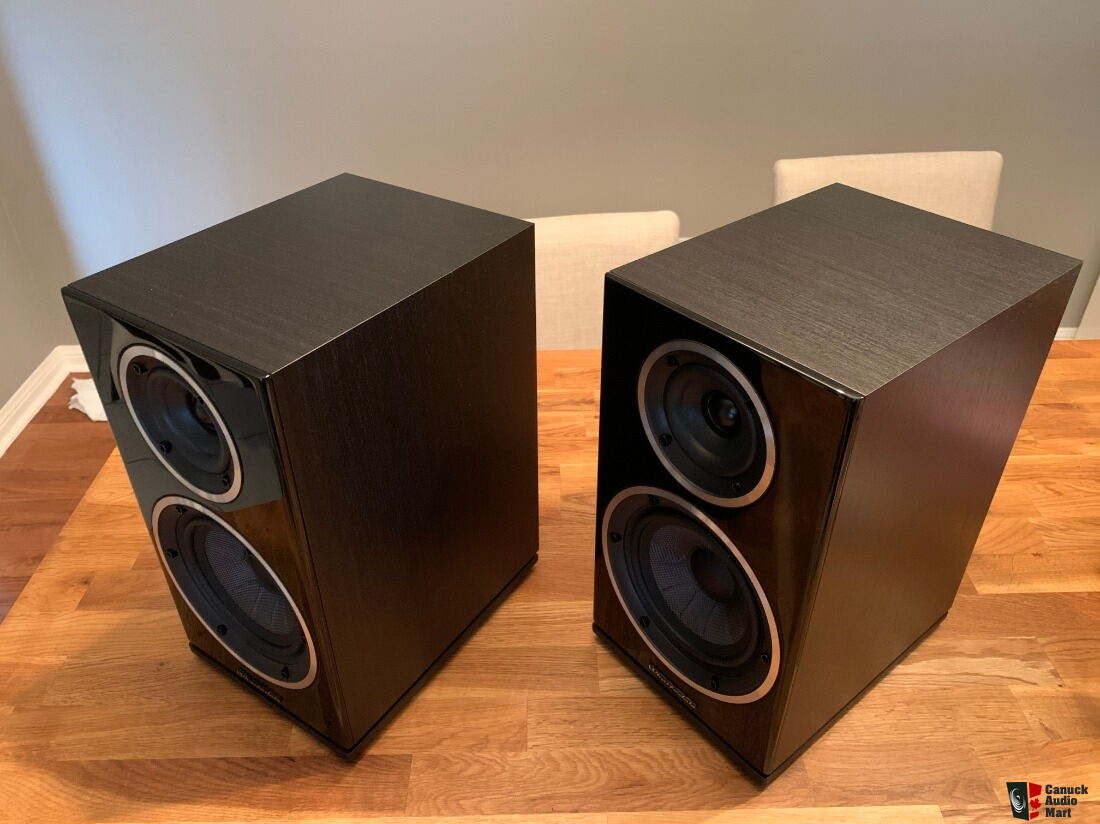 Wharfedale Diamond 225 in blackwood - warm and smooth English