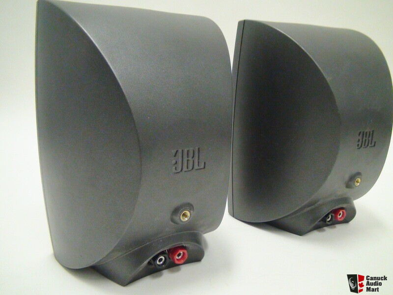 JBL N24 speakers with wall mount 