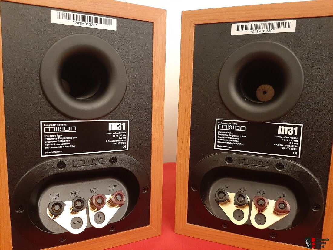 mission m31 bookshelf speakers