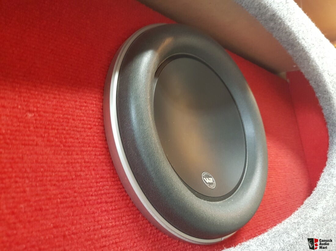 JL Audio 10w7 in JL High Output Box 
