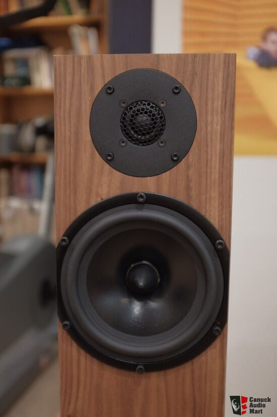 Spendor A4 in natural walnut with grilles Photo #2852336 - UK Audio Mart