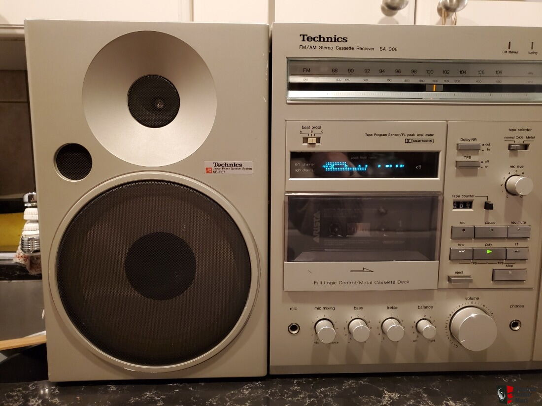 SALE PENDING- Rare Technics SA-C06 Stereo BoomBox('82)- AS IS Photo