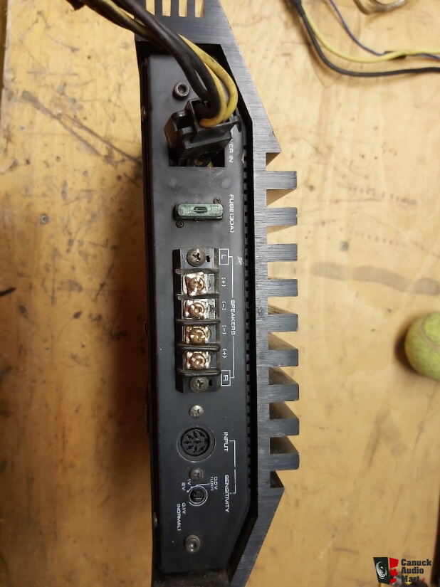 Old school Kenwood Amps and electronic crossover Photo 2914637