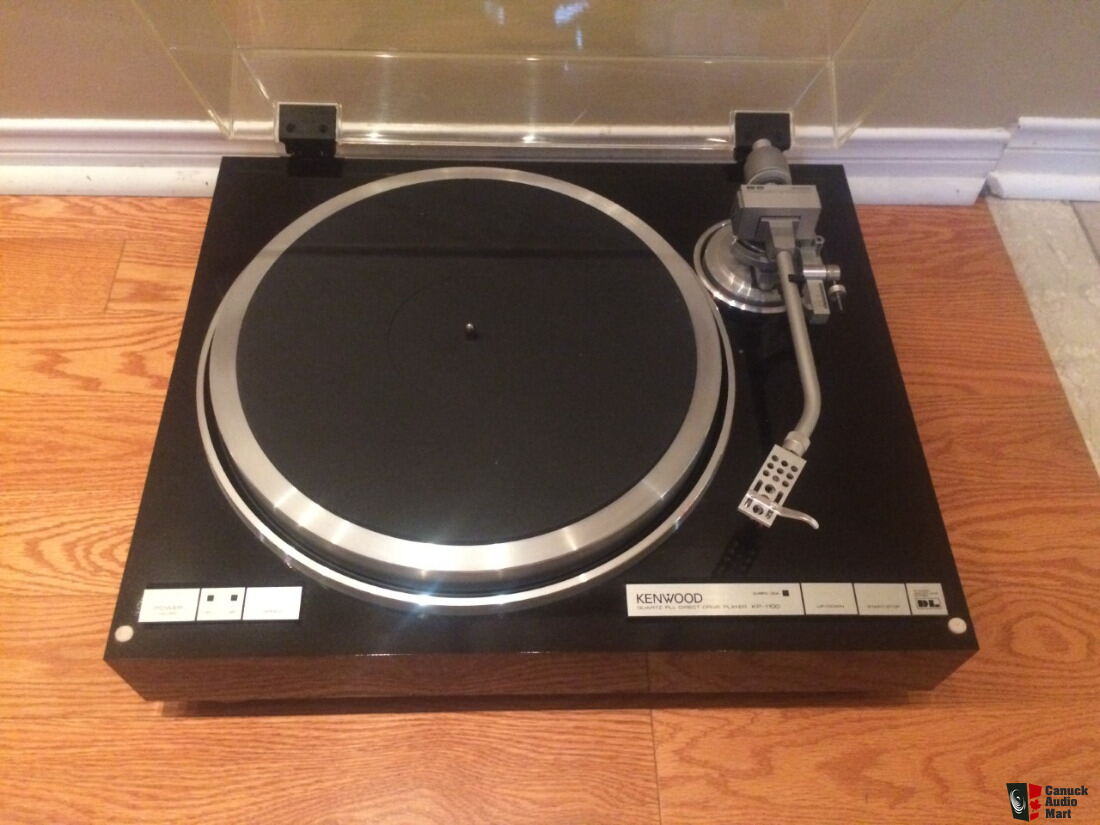 Kenwood KP-1100 piano black top model turntable in excellent