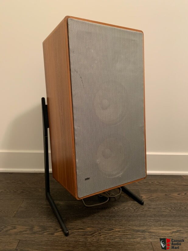 Braun L810 Hardwood Teak Speakers with original Kangaroo metal