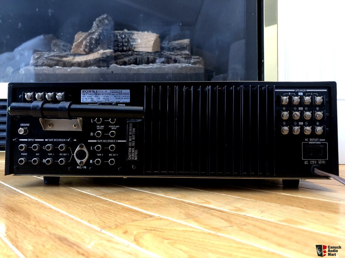 Beautiful Sony STR-7055A Stereo Receiver in Mint Condition *** SOLD TO DAVID