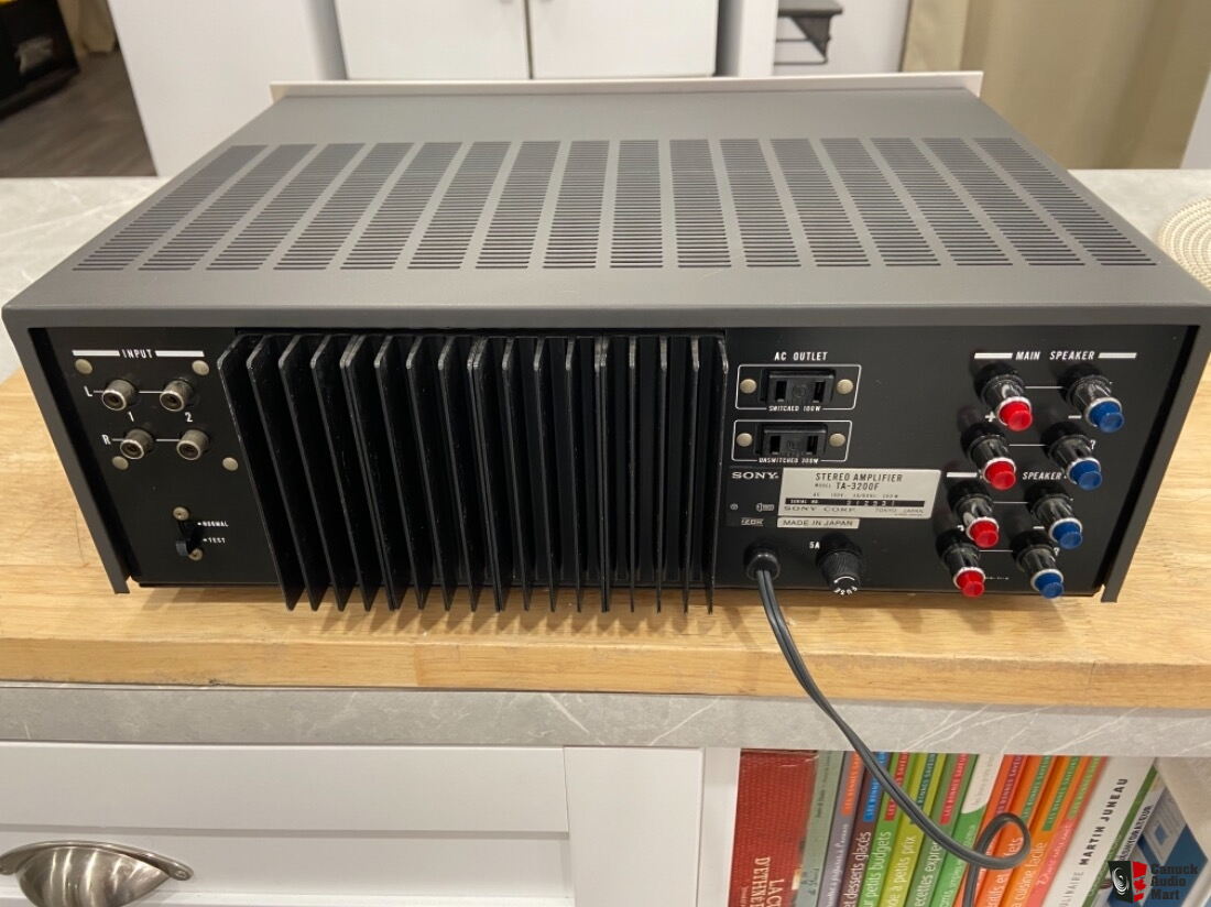 SONY TA-3200F Amplifier,,NEAR MINT,120/220/240V,non smoking house