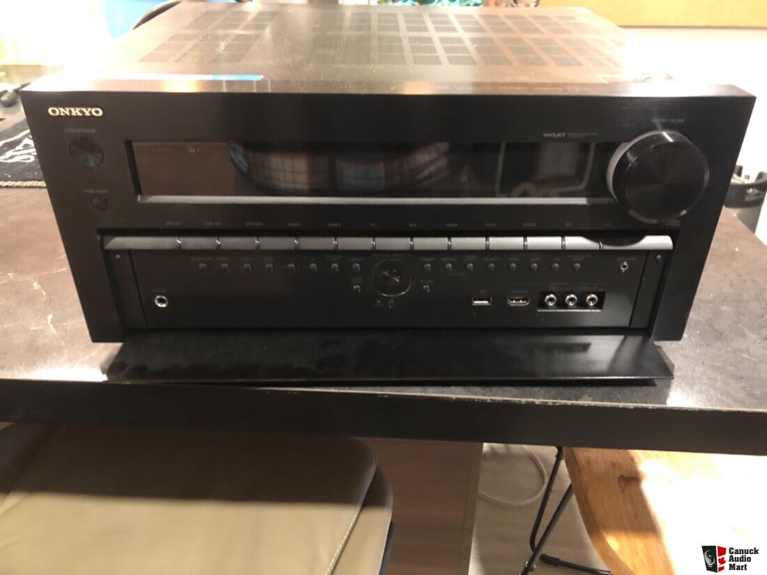 Onkyo 9.2 TXNR828 surround receiver Photo 3017106 Canuck Audio Mart