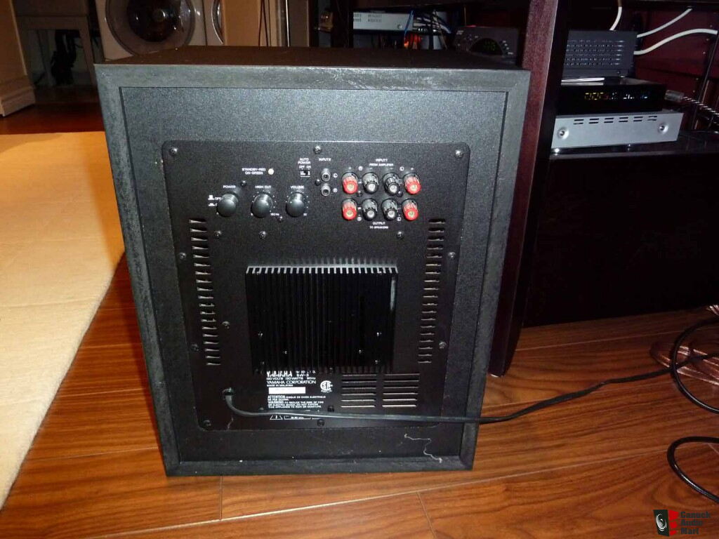 YAMAHA Subwoofer SW-3 Photo #303561 - Canuck Audio Mart