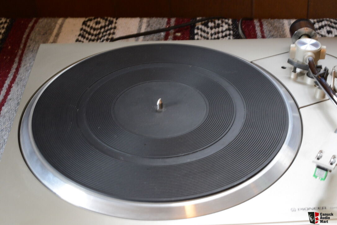Pioneer DIRECT DRIVE AUTO RETURN PL200 Turntable Photo 3044616